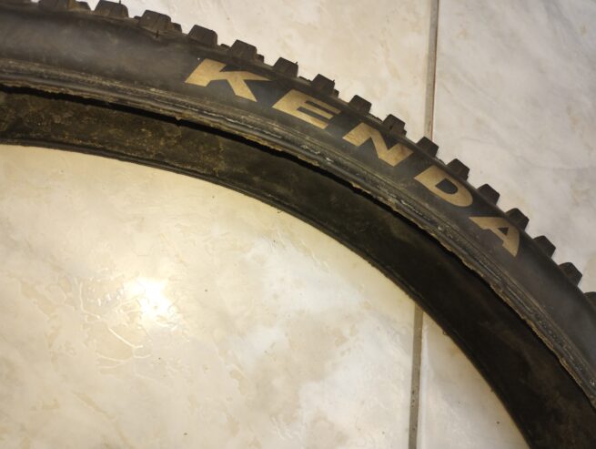 Pneu Tubeless 29 Kenda Regolith