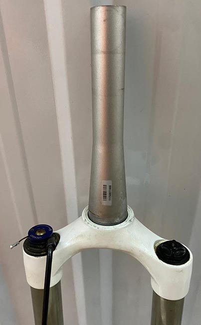 SUSPENSÃO ROCKSHOX XC 32 com trava no guidão