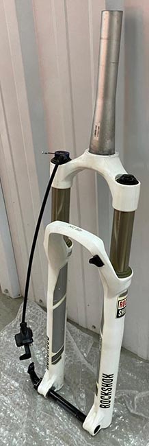 SUSPENSÃO ROCKSHOX XC 32 com trava no guidão