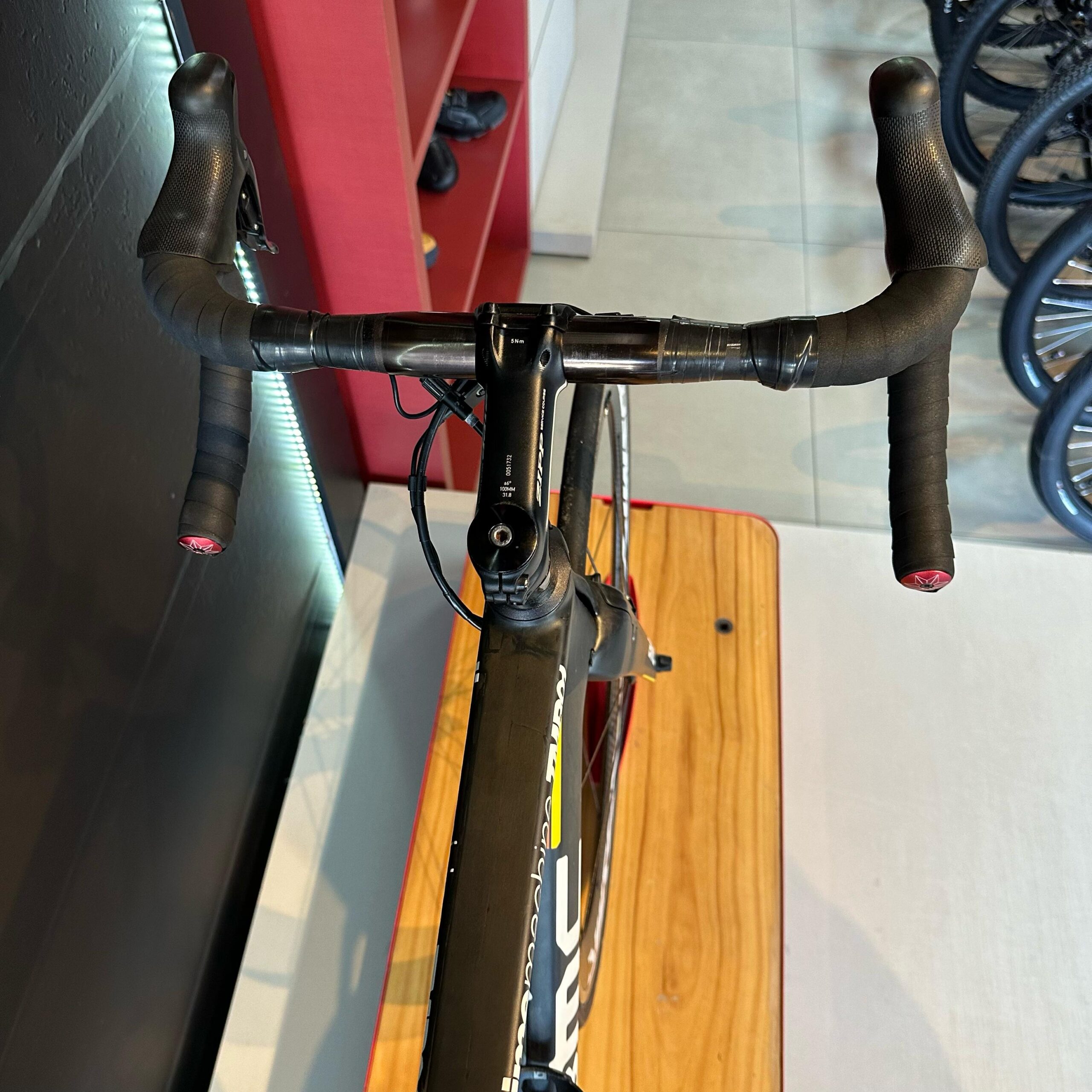 SPEED BMC TEAMMACHINE TMR01