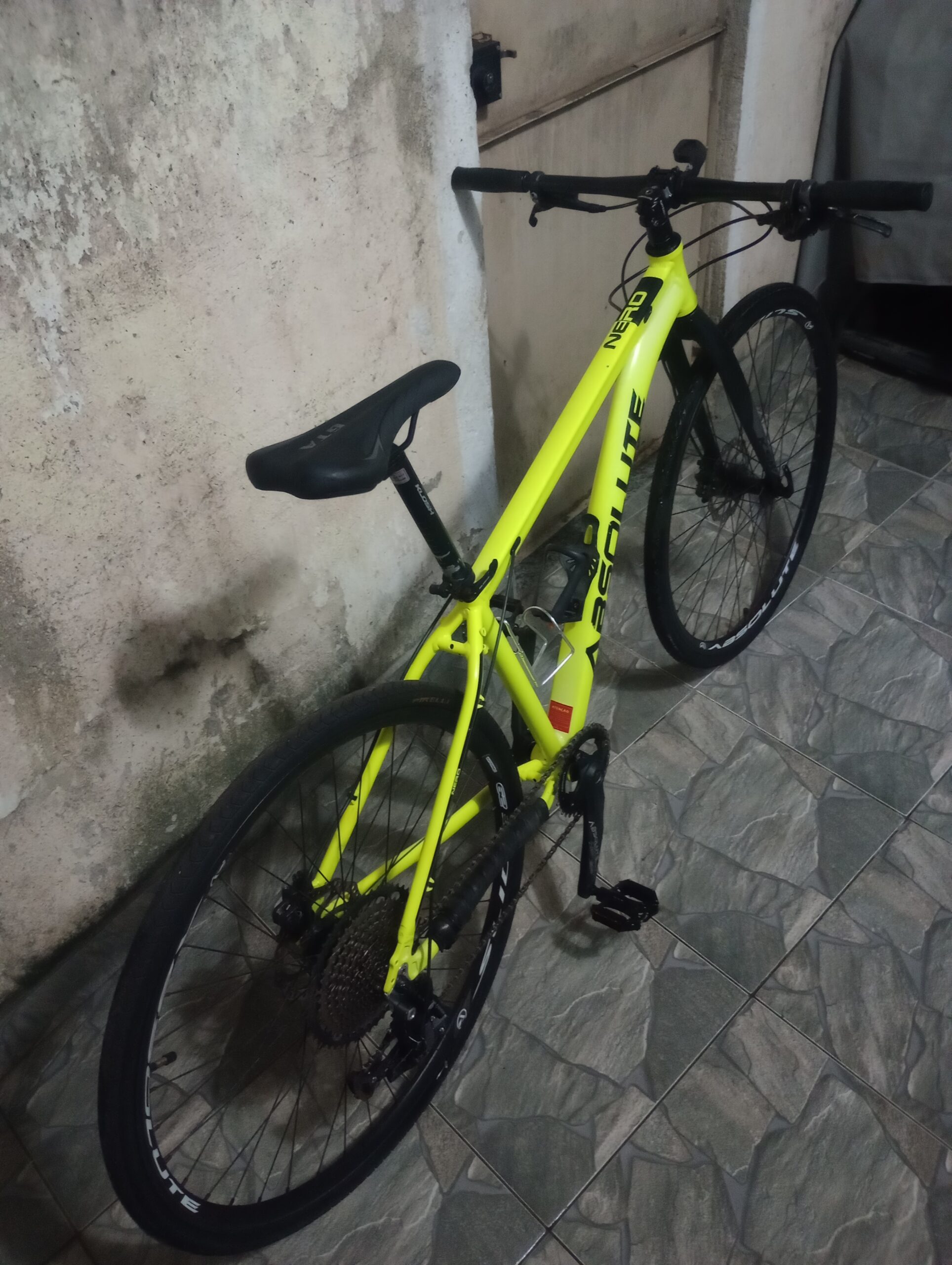HÍBRIDA ABSOLUTE NERO 4