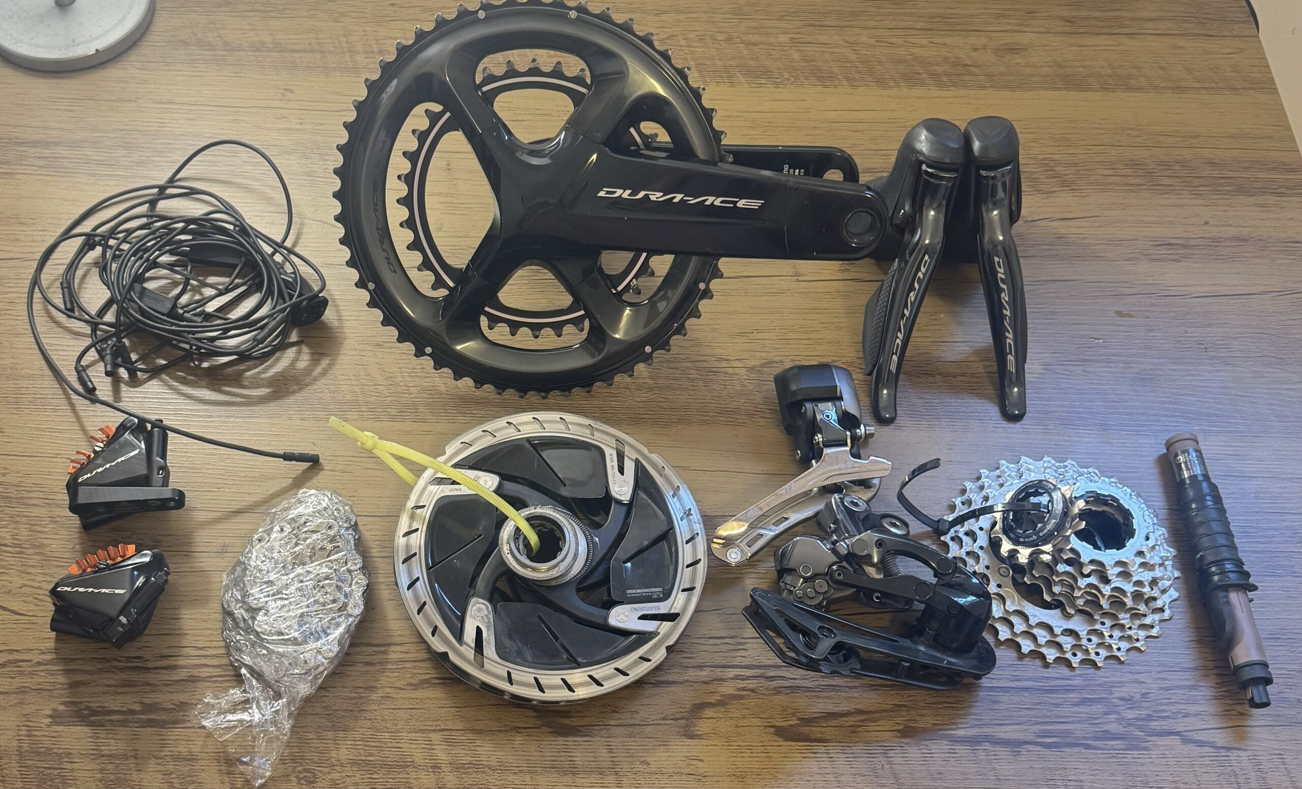 GRUPO SHIMANO DURA-ACE Di2 – 11v Disco