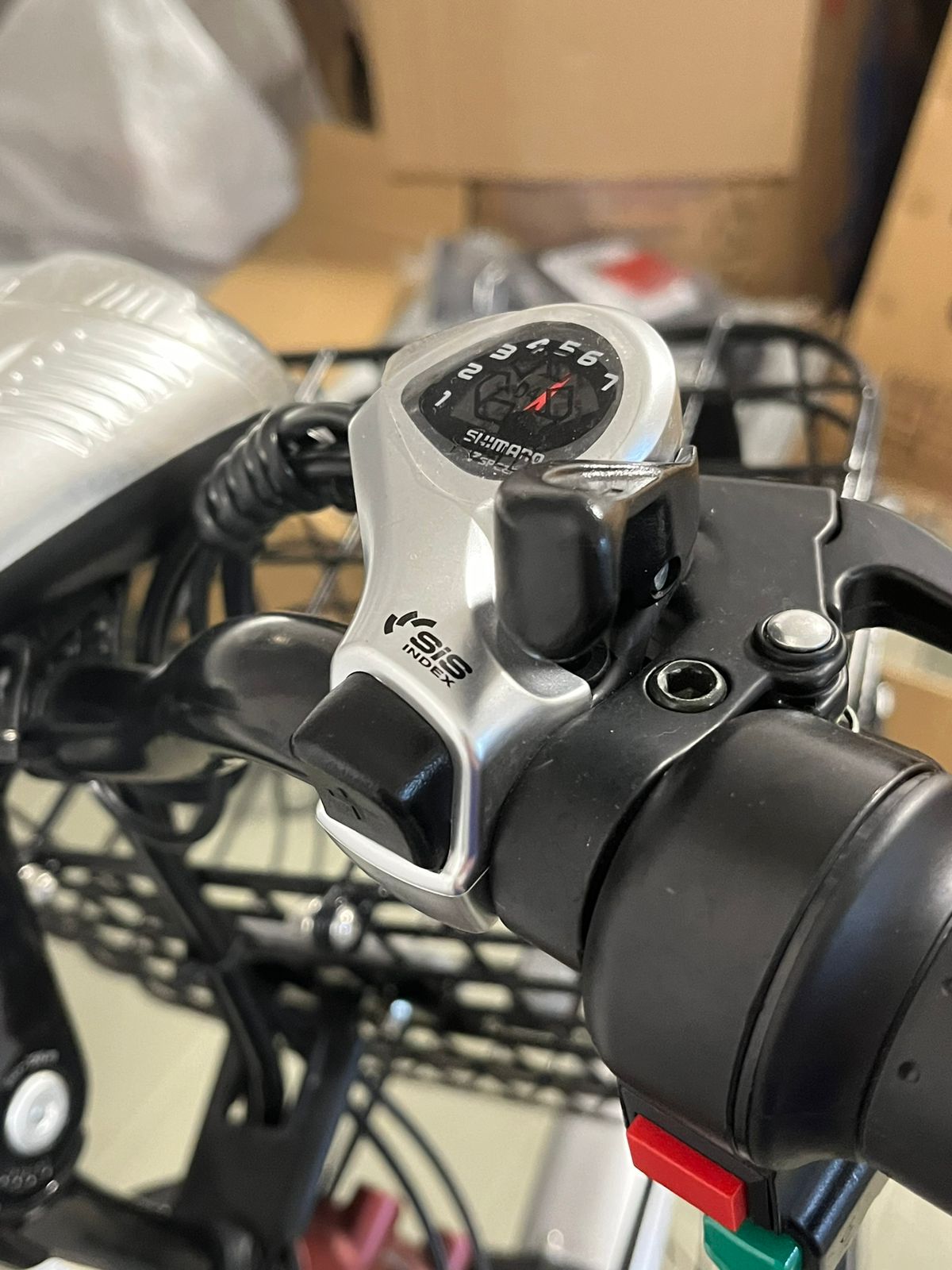 BICICLETA ELÉTRICA LEV CRUISER S PLUS Aro 24